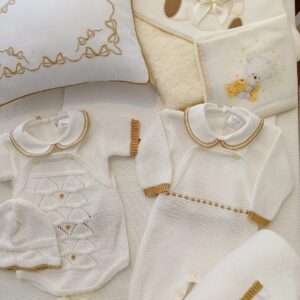 Ajuar de Nacimiento  Dario perla camel